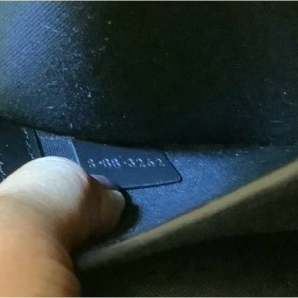 ✨Celine Paris Crossbody ✨ - Picture 2 of 15